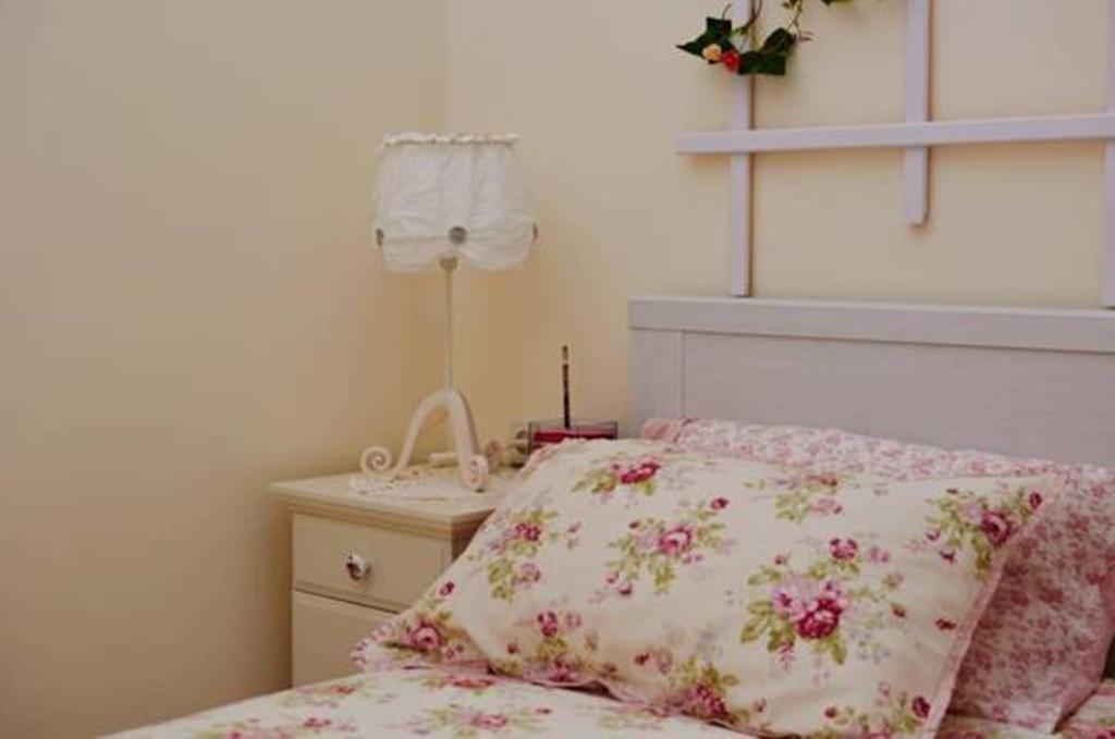 Romantic Apartment On Rynok Square With Air-Conditioning リヴィウ 部屋 写真