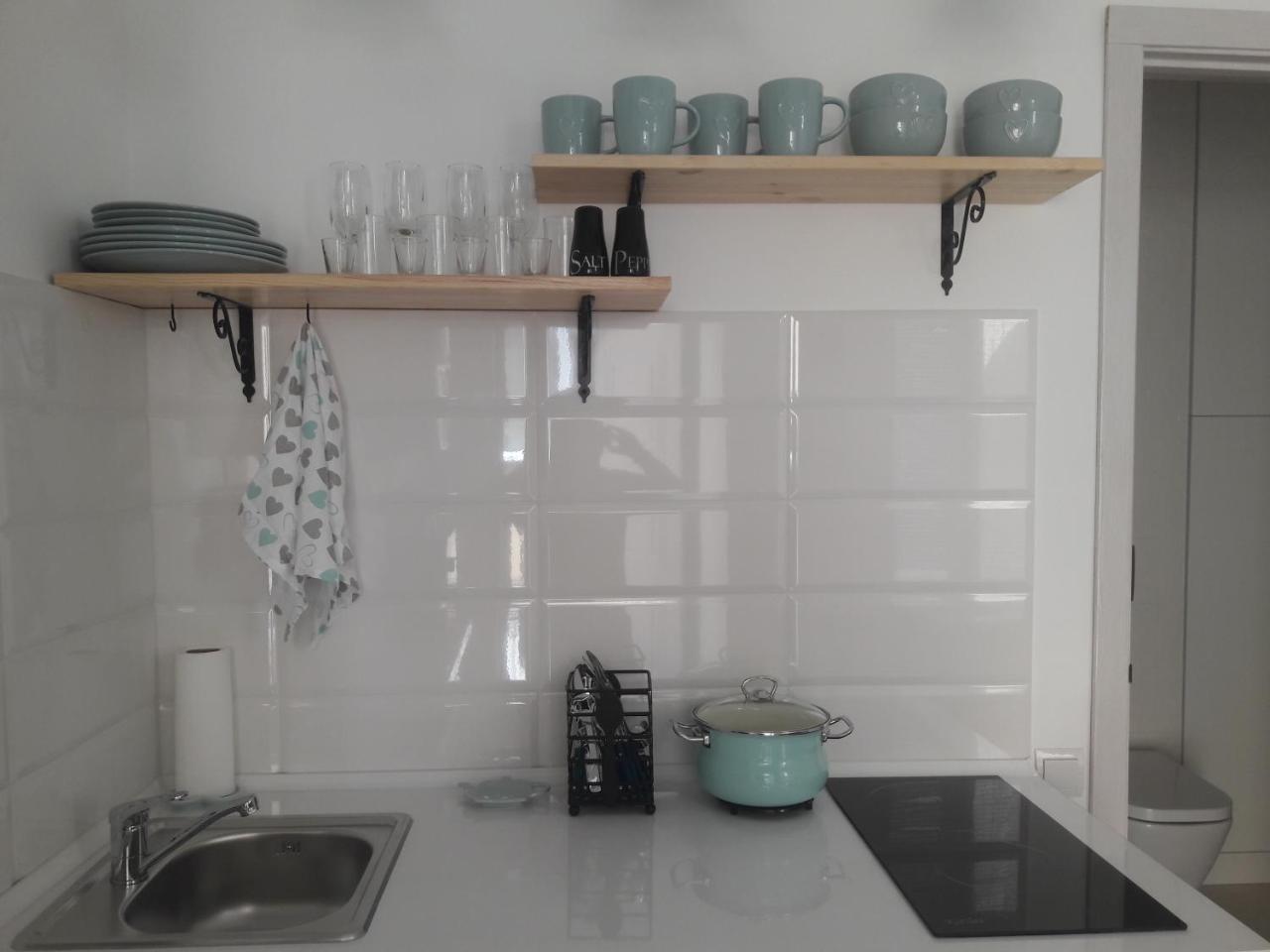 Romantic Apartment On Rynok Square With Air-Conditioning リヴィウ エクステリア 写真